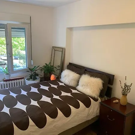 Apartment Sava Serenity: 2br Near River
